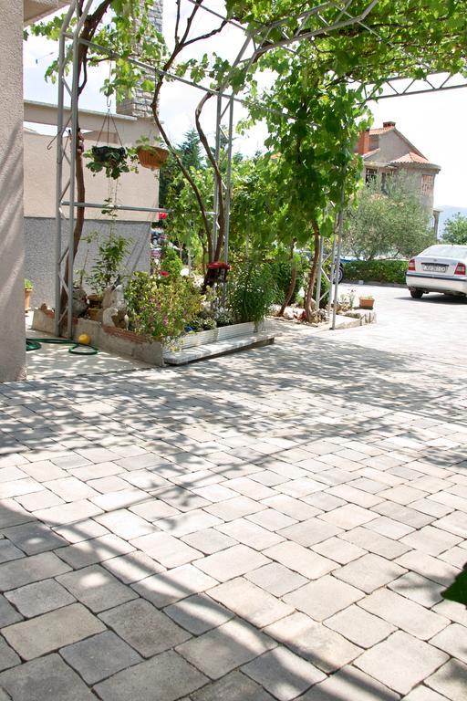 Kabashi Apartment Veglia Exterior foto